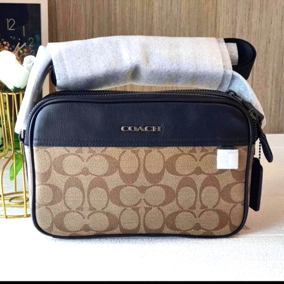 NWT Coach C4149 Men's Graham Crossbody Signature Canvas & Leather Khaki - Picture 1 of 6